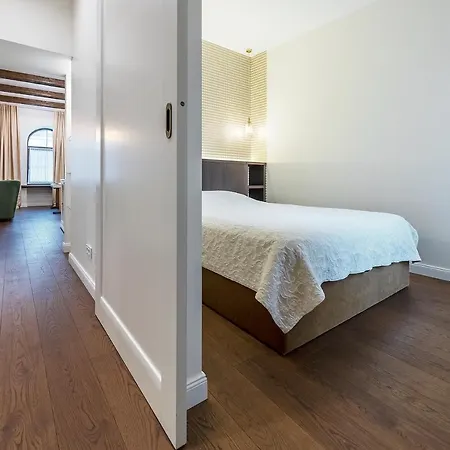 Luxury Old Town Near Mo Museum Apartment